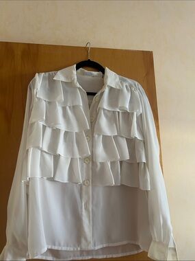 Claudia Richard White Ruffle-Front Button Blouse